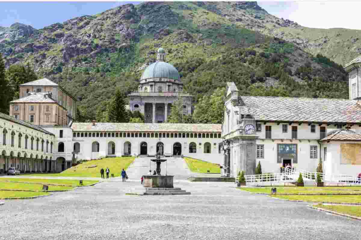 Tra le valli del Biellese e della Valle del Lys esiste un legame antico e poco noto: il cammino che unisce Fontainemore a Oropa