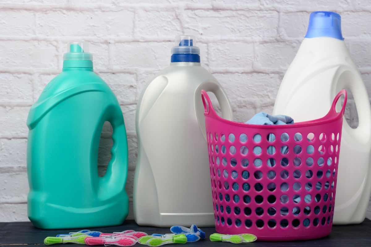 Bottiglie di detersivo finite, così le trasformi