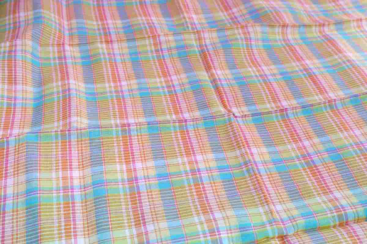 trucco per le tovaglie macchiate